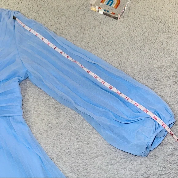 Banana Replublic chiffon pleated dress - Picture 16 of 17